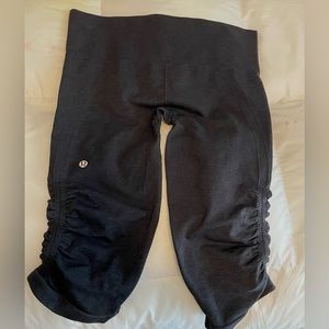 Lululemon Athletica Cropped Black size 10 leggings